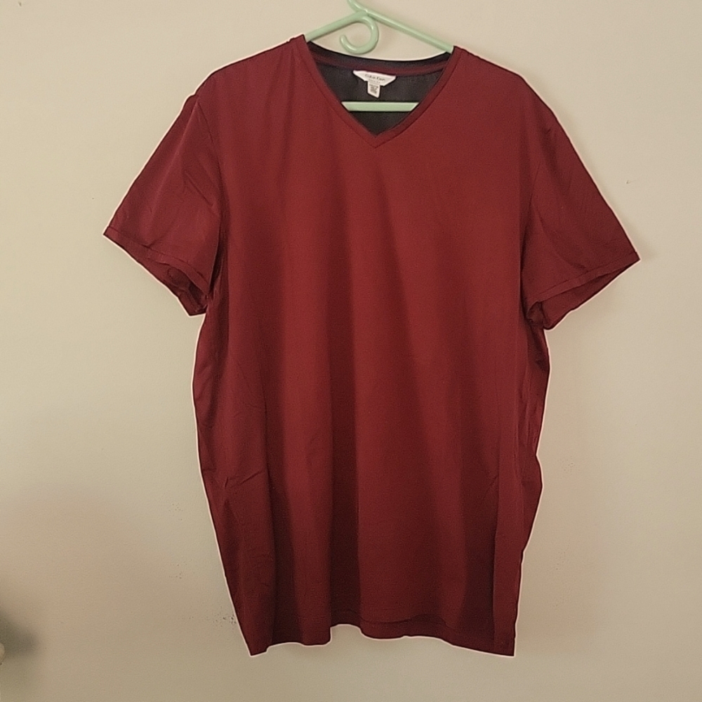 2/$15 CK Maroon V-neck (XXL)